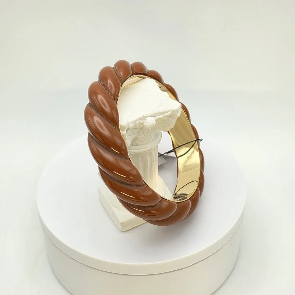 New! CHICO'S‎ Bria Terracotta Bracelet Resin Acrylic Bangle Gold Tone New W Tags